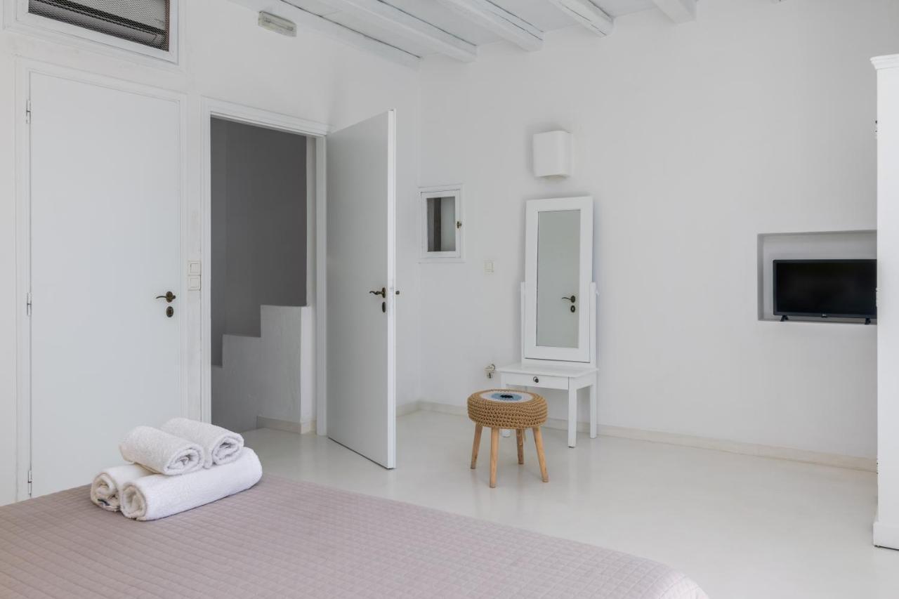 Thalassitra Private Pool Suites Adamantas  Dış mekan fotoğraf