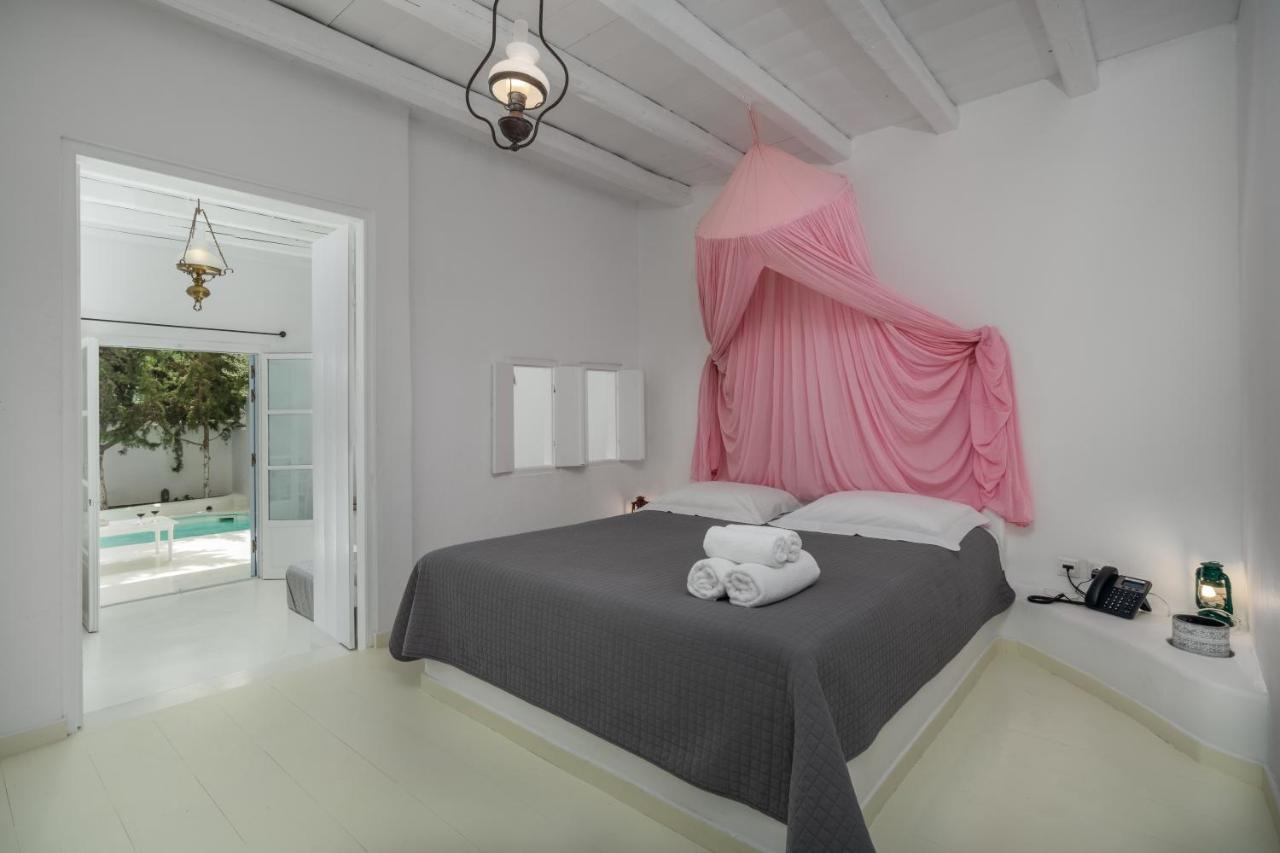 Thalassitra Private Pool Suites Adamantas  Dış mekan fotoğraf