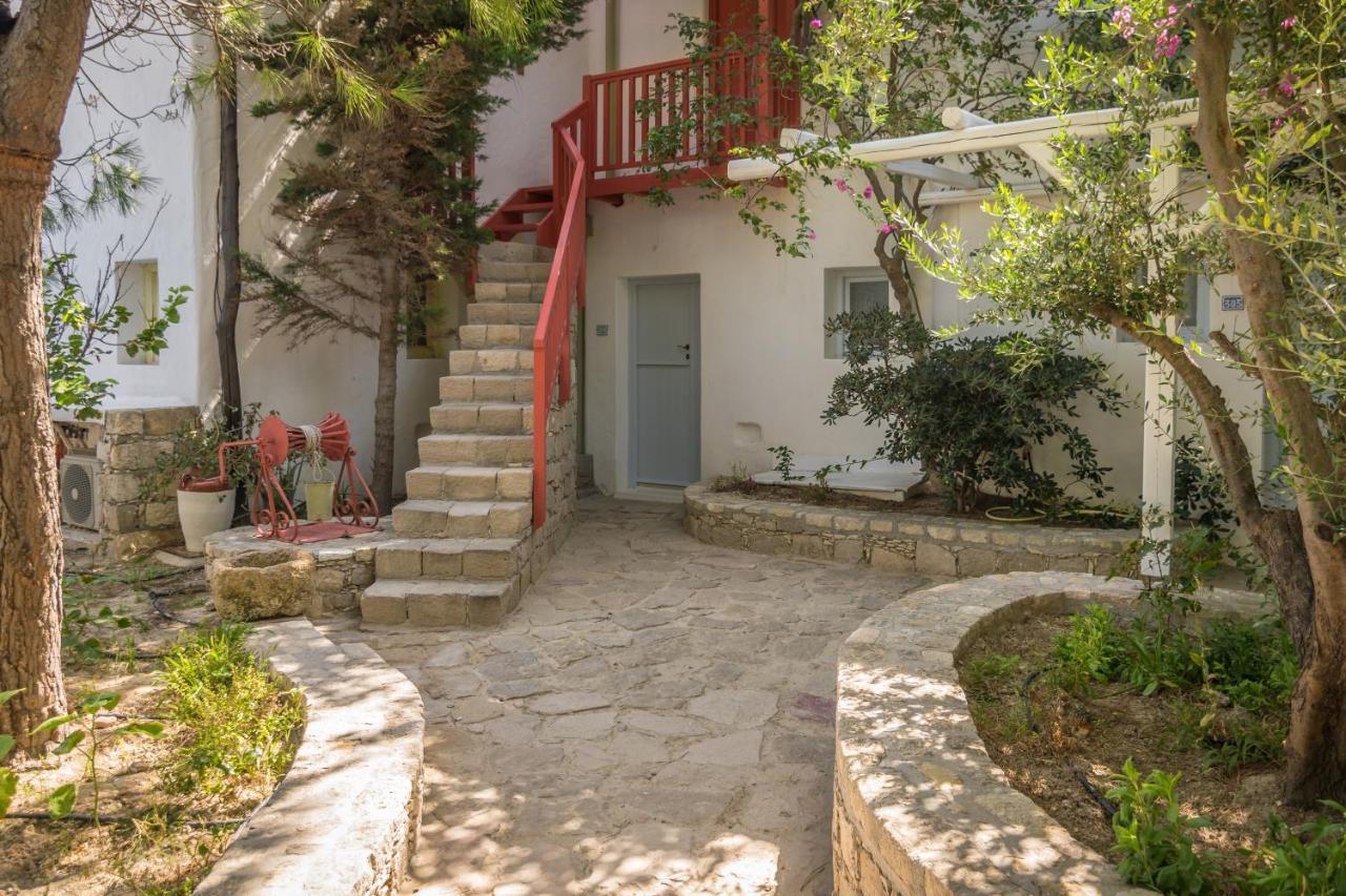 Thalassitra Private Pool Suites Adamantas  Dış mekan fotoğraf