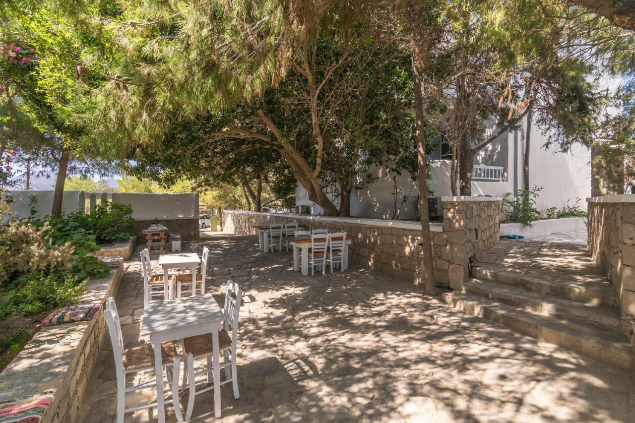 Thalassitra Private Pool Suites Adamantas  Dış mekan fotoğraf
