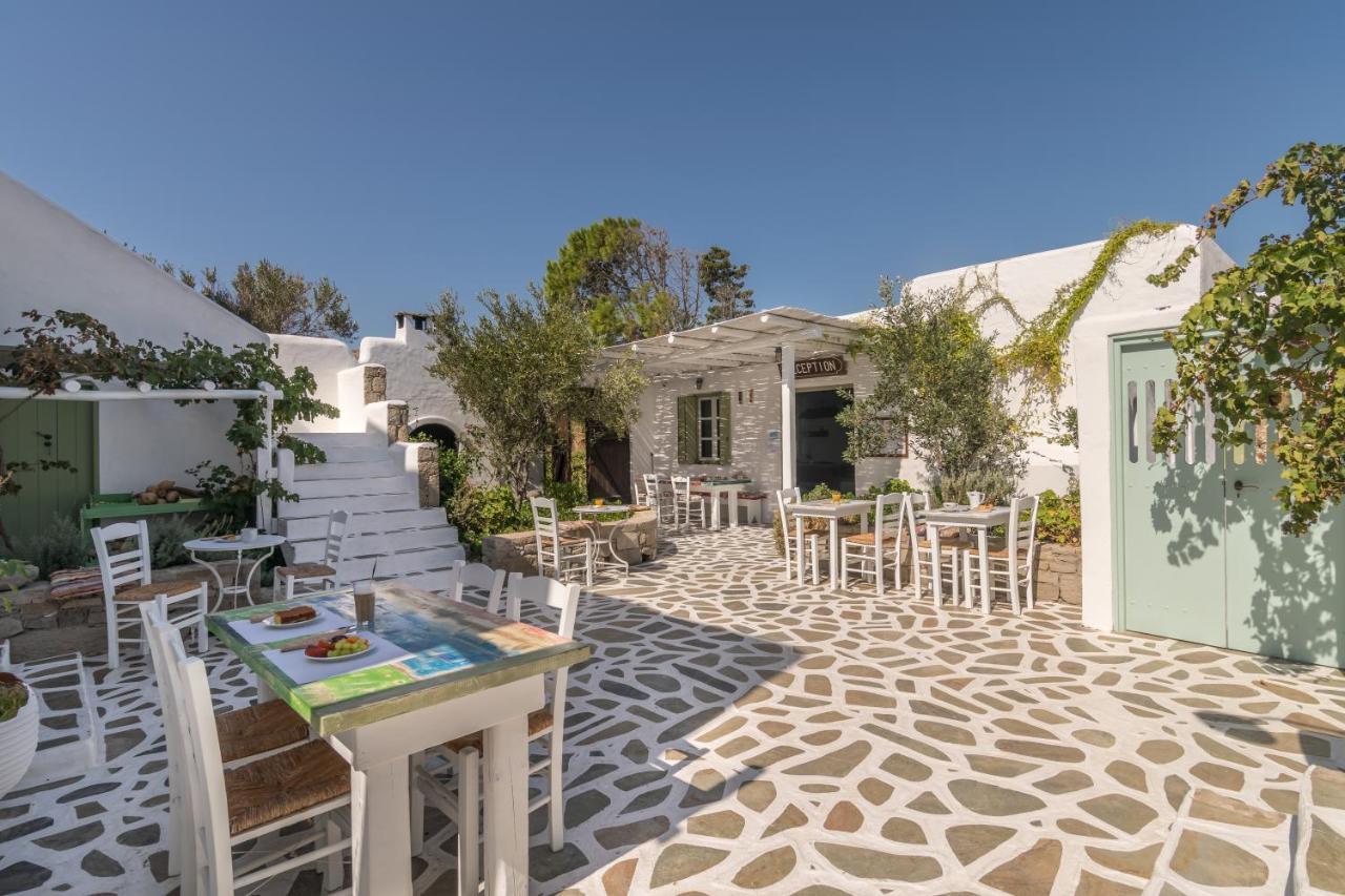 Thalassitra Private Pool Suites Adamantas  Dış mekan fotoğraf