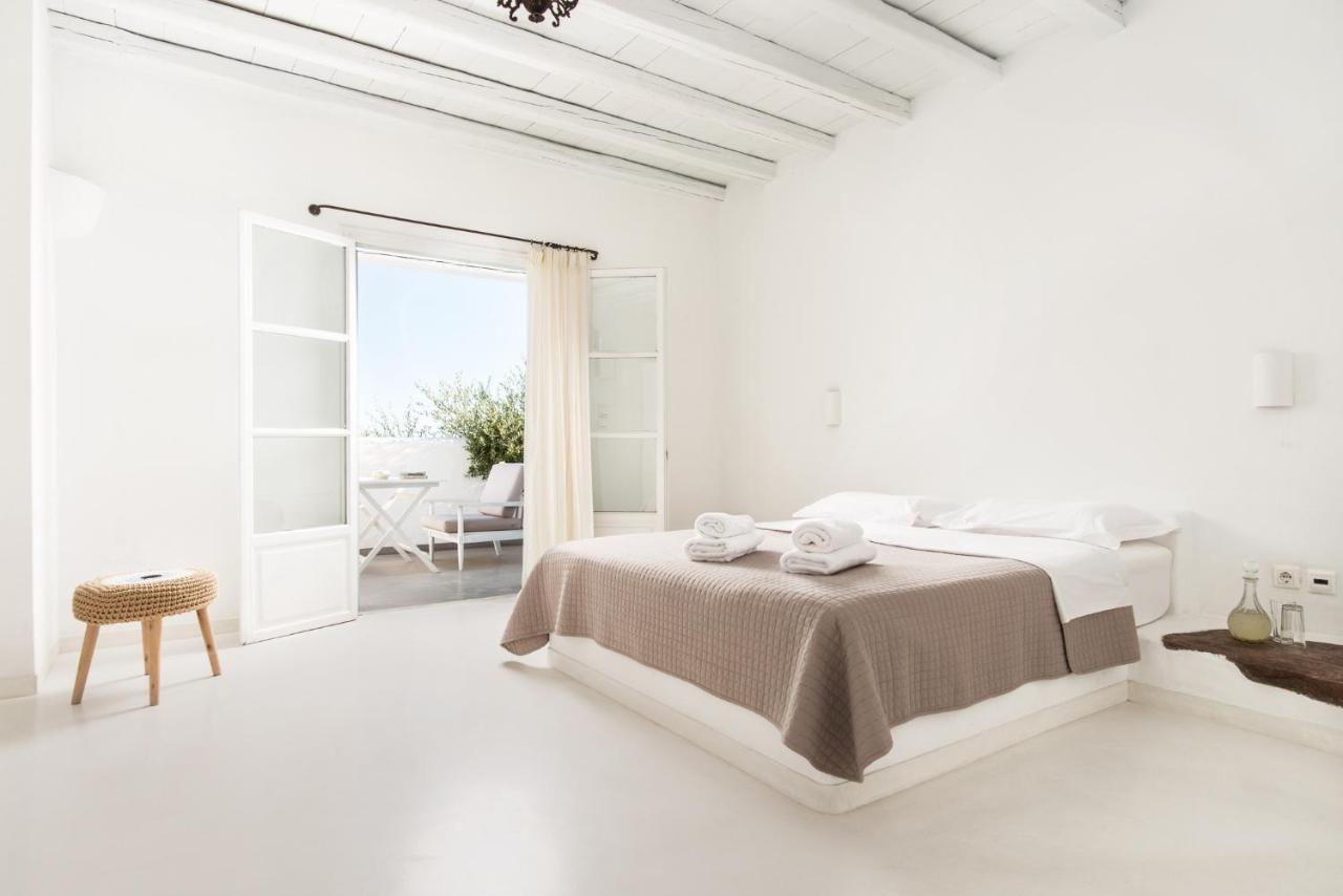 Thalassitra Private Pool Suites Adamantas  Dış mekan fotoğraf