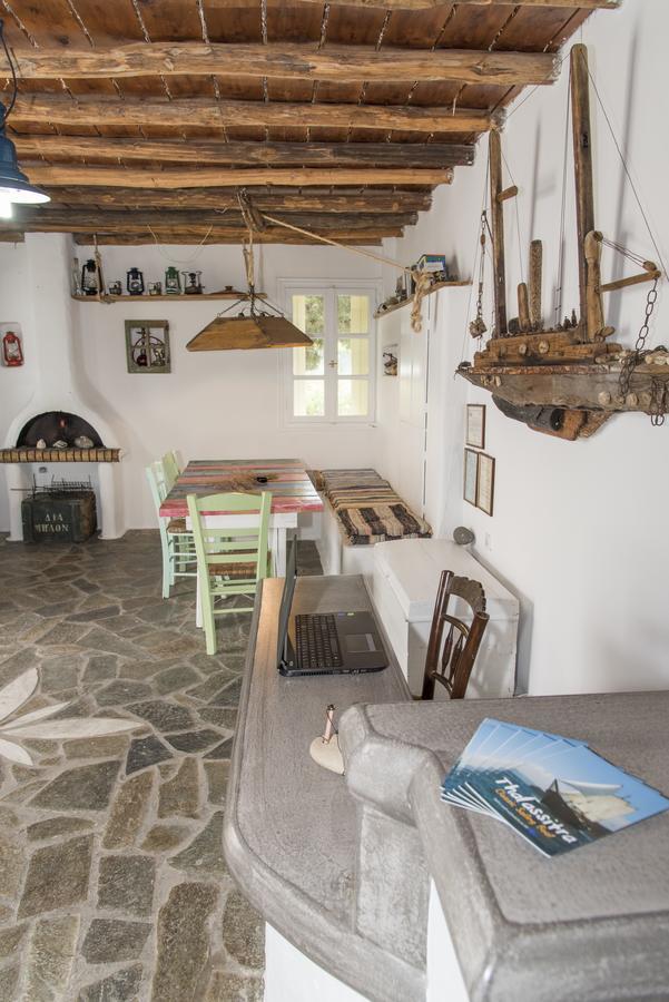 Thalassitra Private Pool Suites Adamantas  Dış mekan fotoğraf