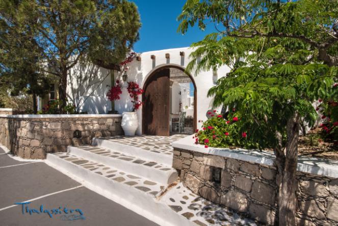 Thalassitra Private Pool Suites Adamantas  Dış mekan fotoğraf
