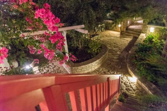 Thalassitra Private Pool Suites Adamantas  Dış mekan fotoğraf