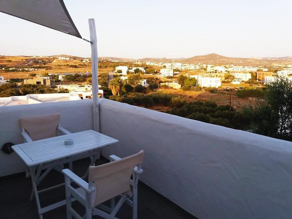 Thalassitra Private Pool Suites Adamantas  Dış mekan fotoğraf